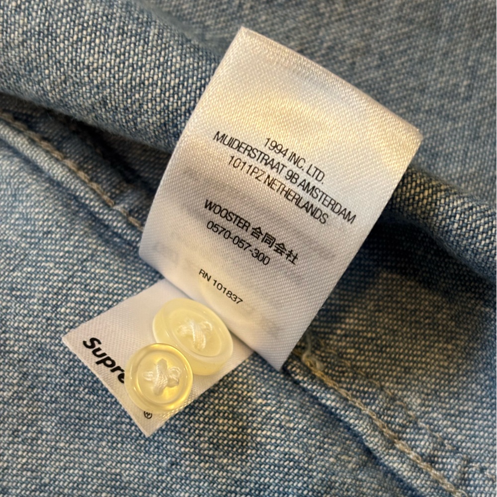 Supreme Light Blue Denim Shirt Jacket with Embroidered Logo - Picture 6 of 9